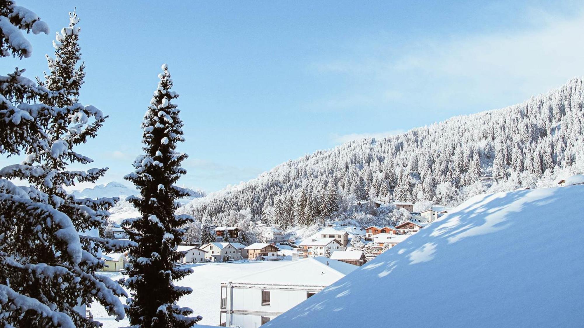 Black Summit Boutique Resort Laax Luaran gambar