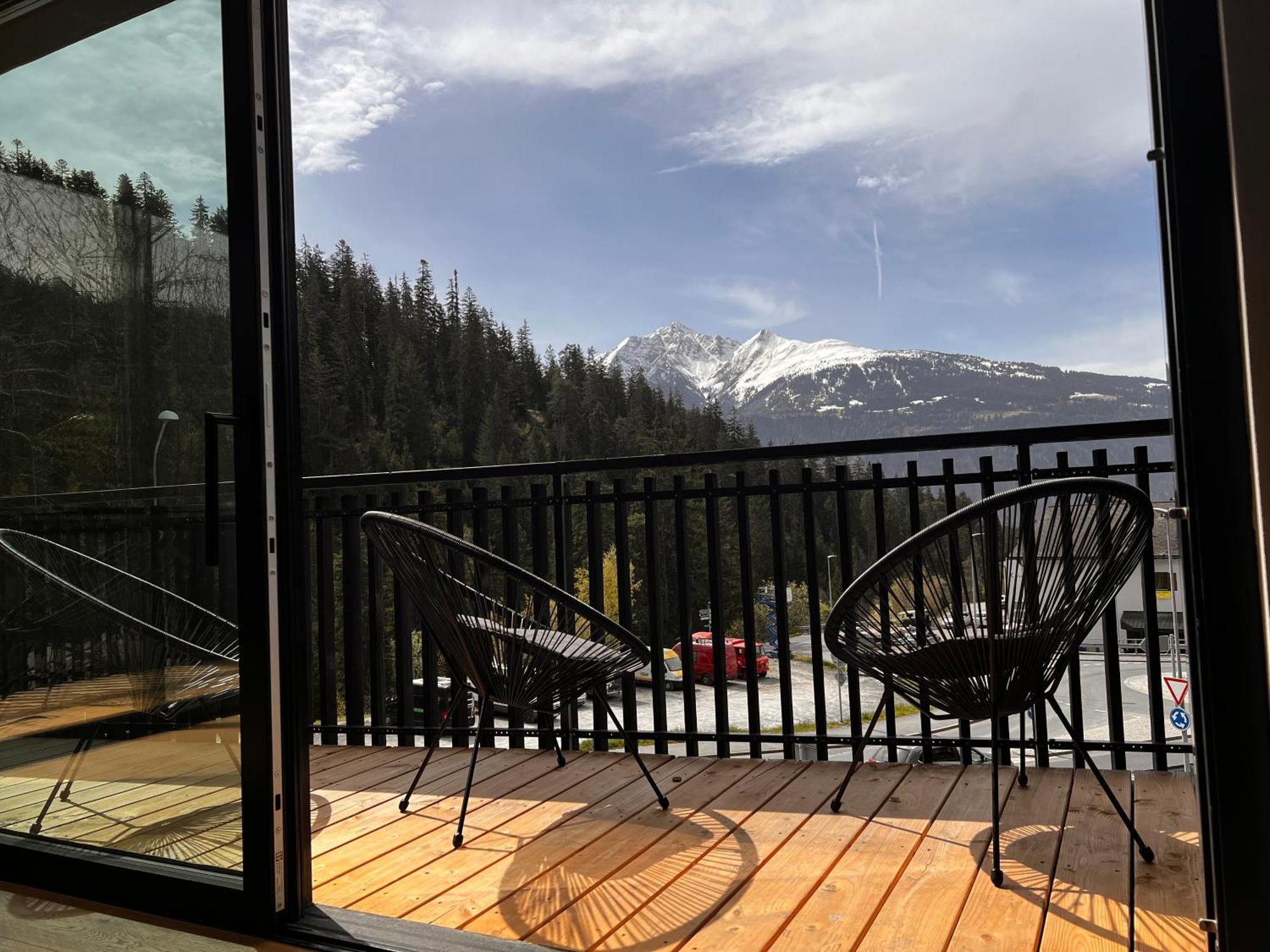 Black Summit Boutique Resort Laax Luaran gambar