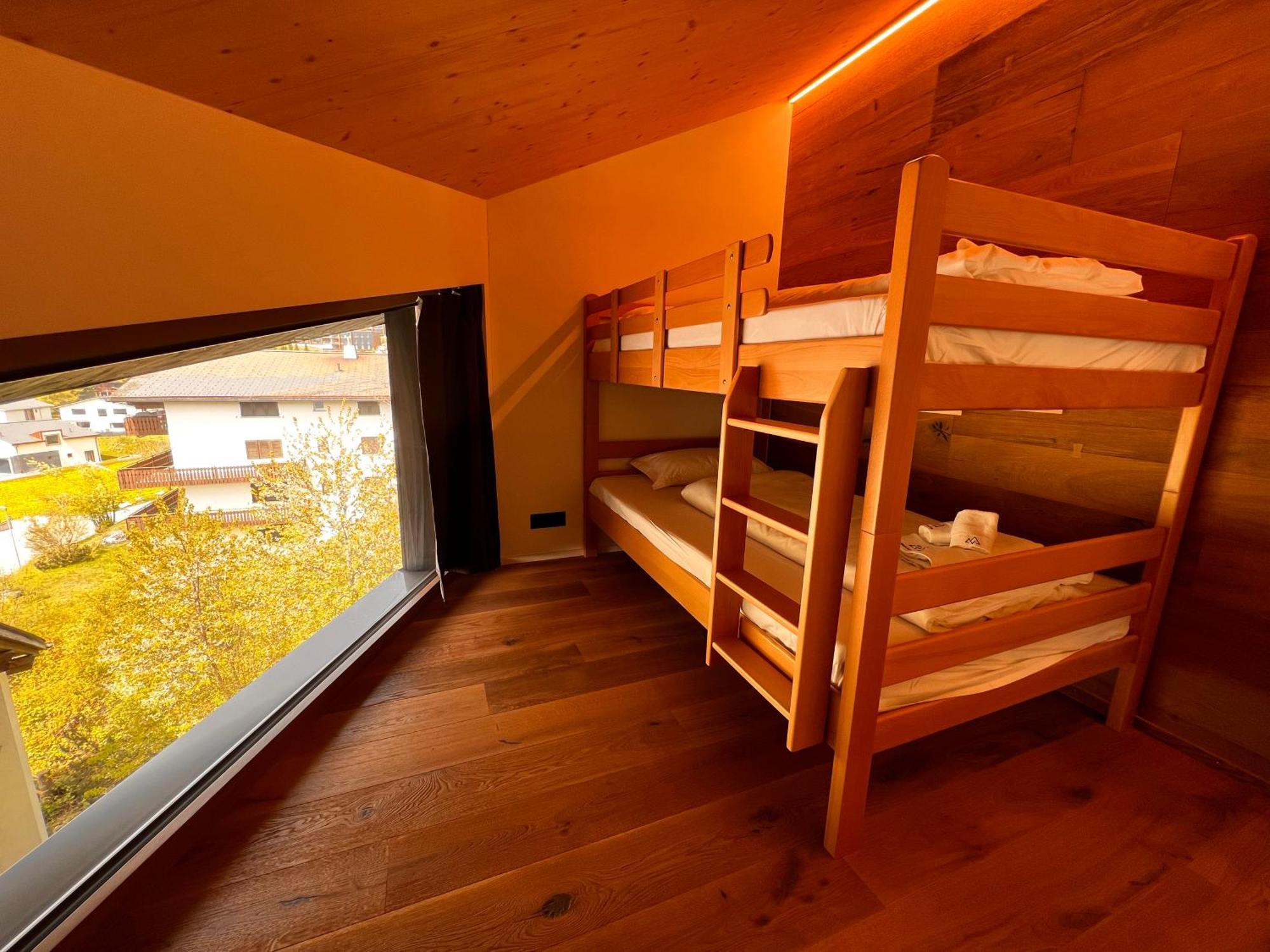 Black Summit Boutique Resort Laax Luaran gambar